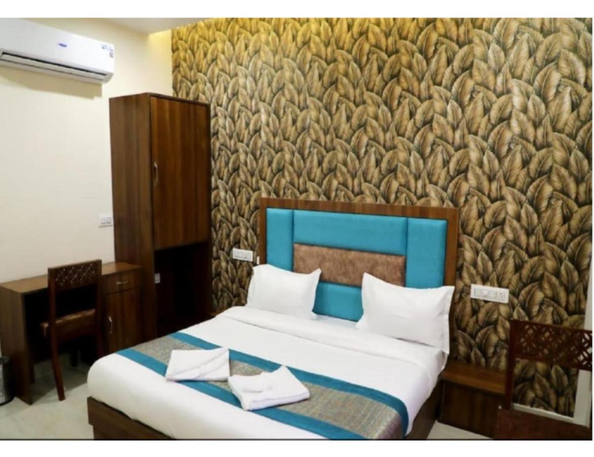 Hotel Royal Villa 2, Amritsar Exteriör bild