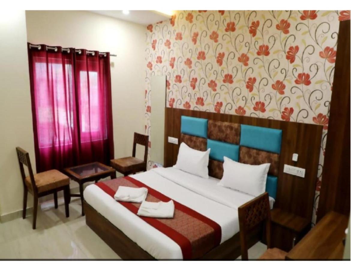 Hotel Royal Villa 2, Amritsar Exteriör bild